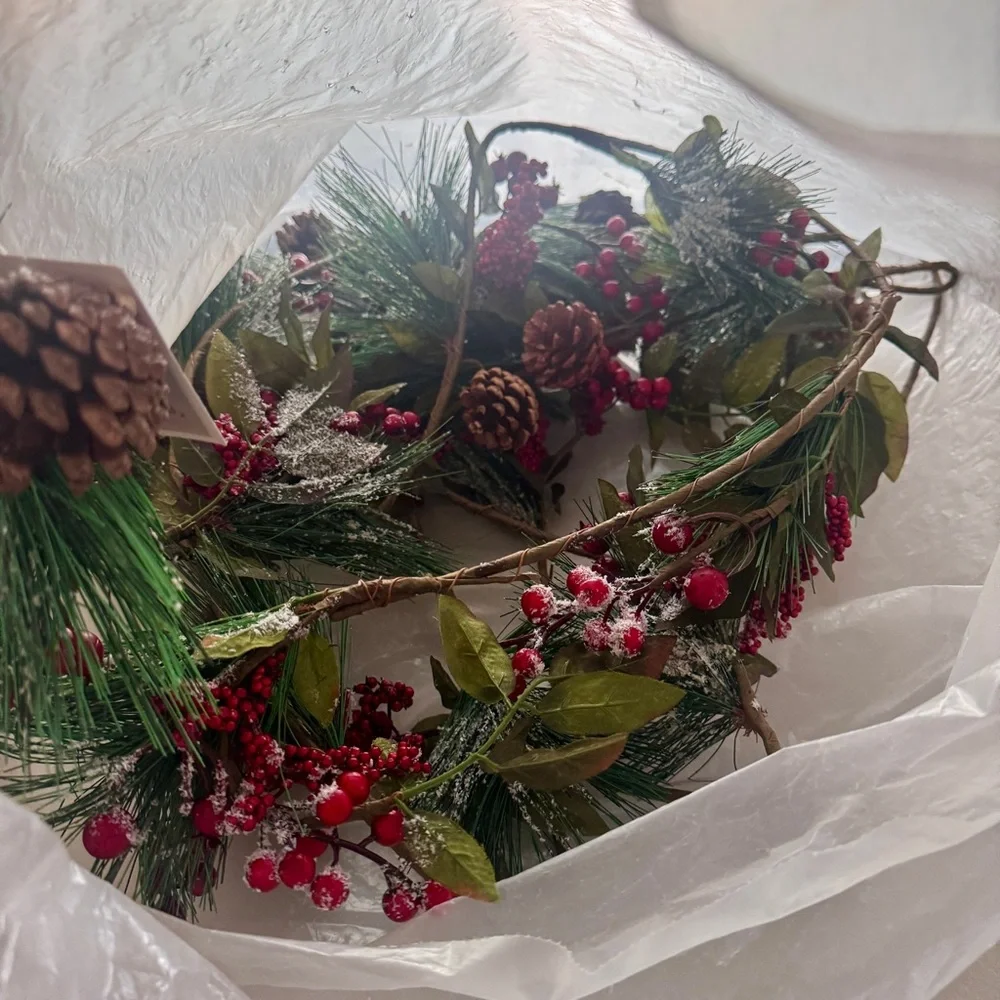 4 Northlight Unlit Snow Dusted Pine Cones Berries & Long Pine Needles Artificial